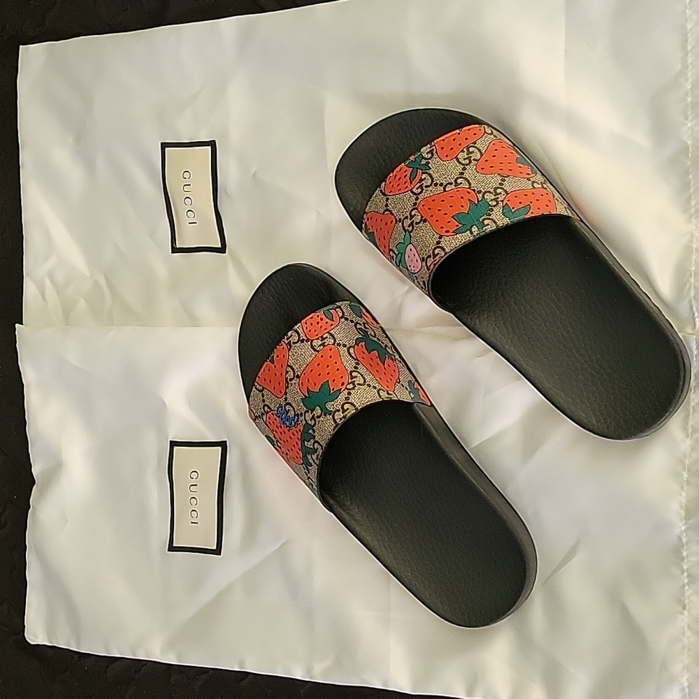 Gucci Slides sz 6